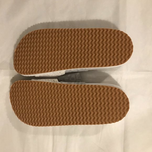 Adidas Women's by Stella McCartney White STELLA-LETTE SLIDES Size 5 us FV6527 - Picture 9 of 9